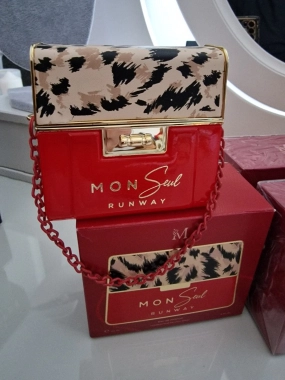 Kabelková parfémovaná voda MON SEUL RUNWAY