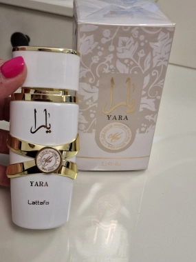 Dubajská parfémovaná toaletní voda Yara 50ml