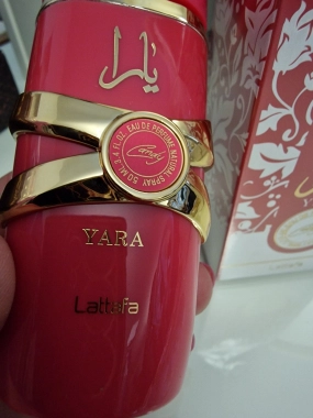 Dubajská parfémovaná toaletní voda Yara Candy 50ml