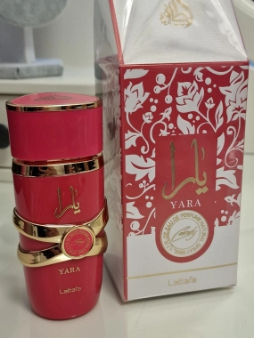 Dubajská parfémovaná toaletní voda Yara Candy 50ml