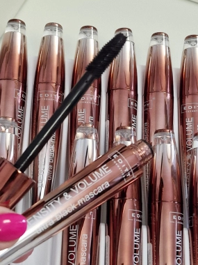 Řasenka černá Density & Volume