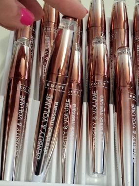 Řasenka černá Density & Volume