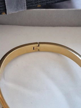 26 Luxusní pevný náramek Lorra chirurgická ocel