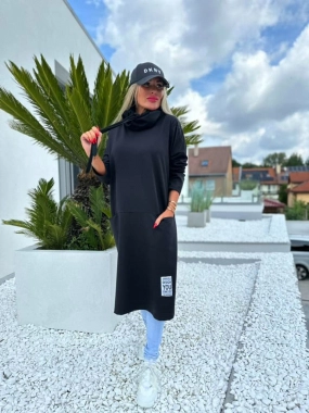 Černá dámská maxi mikina s rolákem u krku