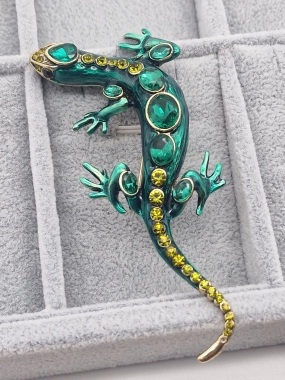 Brož ještěrka zelená zdobená zirkony