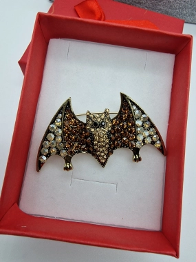 Luxusní brož netopýr zirkony