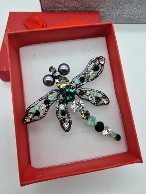 Luxusní brož velká vážka zelené kamínky