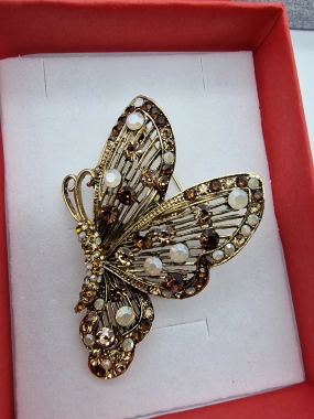 Luxusní brož motýl bohatě zdobený zirkony