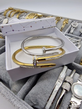 Luxusní dámský náramek Lora hřebík stříbrný zirkony