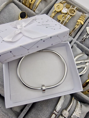 Luxusní dámský náramek Lora hřebík stříbrný