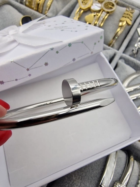 Luxusní dámský náramek Lora hřebík stříbrný