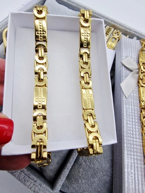 Masivní řetízek náhrdelník se vzorem Kříž