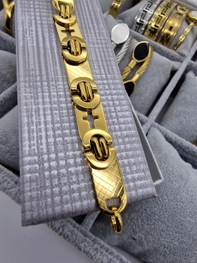 Pánský náramek na ruku destička kříž