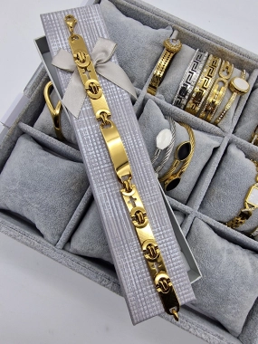 Pánský náramek na ruku destička kříž