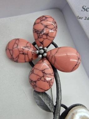 Vzor č. 2 Luxusní brož velká květinka květina korálová