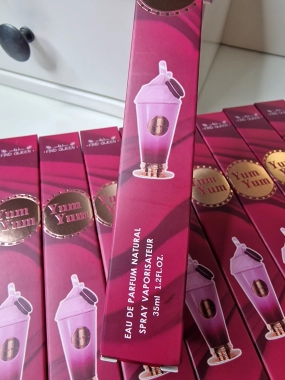 Parfémovaná toaletní voda dámská inspirováno Yum Yum red 35ml