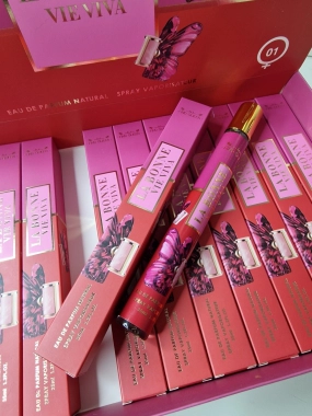 Parfémovaná toaletní voda dámská inspirováno Carolina Herrera La Bomba 35ml