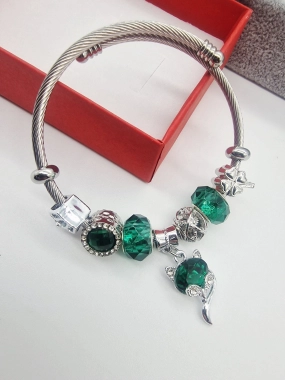 Náramek ala Pandora lanko oversize zelená kočička