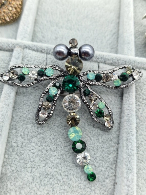 Luxusní brož velká vážka zelené kamínky