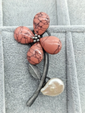 Vzor č. 2 Luxusní brož velká květinka květina korálová