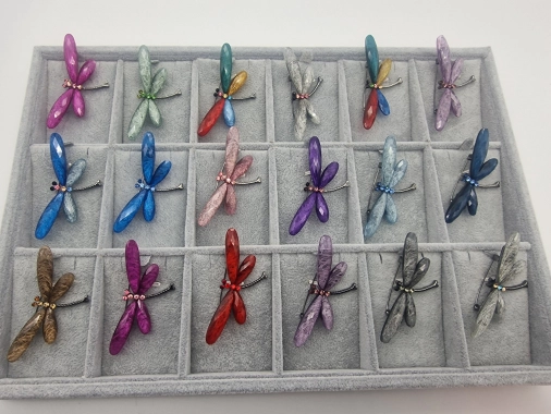 Luxusní brož vážka červená