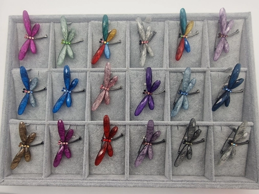 Luxusní brož vážka tmavě modrá