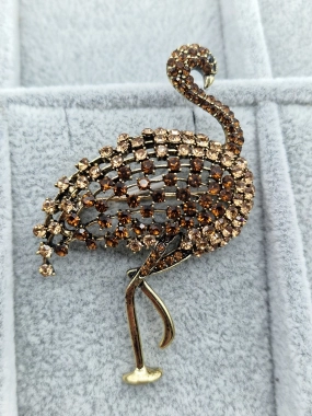 Luxusní brož plaměňák hnědý zirkony