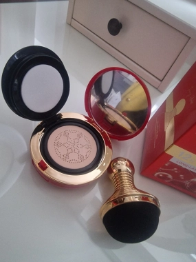 Kompaktní make-up Dragon's Blood 15g