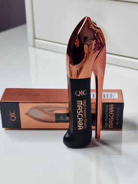 QIC High-heeled Shoes Mascara Black řasenka voděodolná 6ml