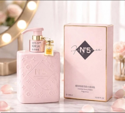 Parfémované tělové mléko inspirováno vůní Chanel N°5 300ml