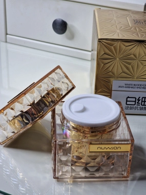 NuWjon omlazující krém proti vráskám 