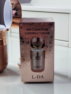 L-DA Air Cushion BB Light Sense Butterfly Powder Puff make-up ROZBALENO