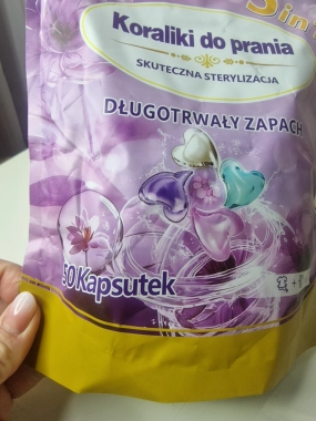 Prací kapsle 5v1 s vůní růže 50kusů fialové balení