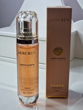 Pleťové tonikum Mercilen Sheep Placenta Collagen obsahuje extrakt z ovčí placenty