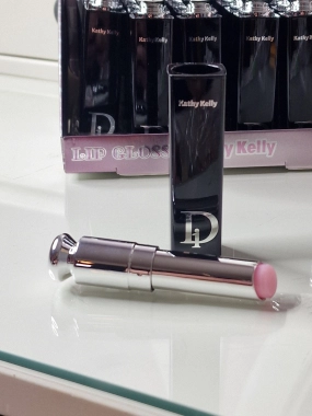 Luxusní hydratační balzám na rty ala Dir