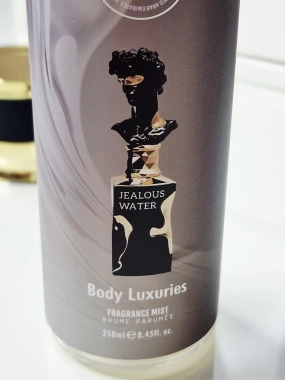Tělová mlha Body Luxuries inspirováno Lattafa His Confession 250ml