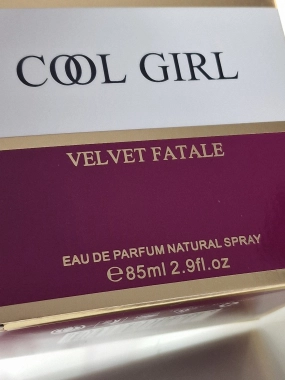 Parfémovaná voda Cool Girl Bordó inspirována Carolina Herrera 85ml