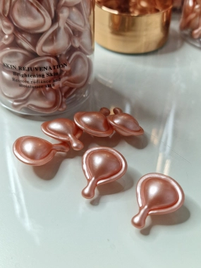 KÖRMESIC rozjasňující kapsle pro omlazení pleti 90 ks