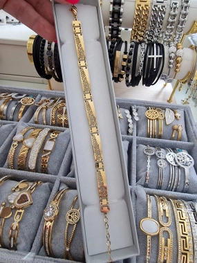 R11 Luxusní dámský náramek na ruku zdobený zlatá barva