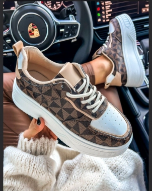 39 Dámské stylové moderní botasky hnědé se vzorem