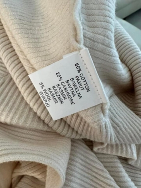 XL/XXL Vlněný kašmírový svetřík knoflíčky na boku béžový