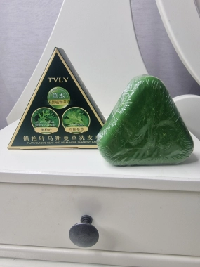 Přírodní tuhý šampon TVLV – Platycladus & Usma Herb 120 g