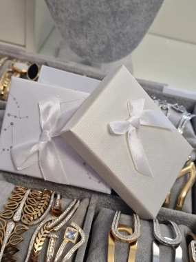 N48 Nádherný dámský náramek stříbrný zdobený ornamenty