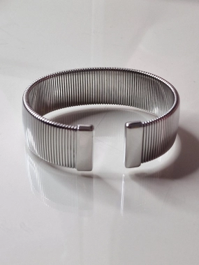 N1 Nádherný dámský náramek oversize stříbrná barva