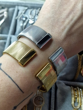 N2 Nádherný dámský náramek oversize zlatá barva