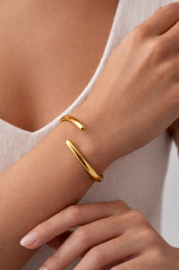 N3 Nádherný dámský náramek oversize zlatá barva hladký