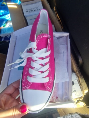 39 Dámské plátěné tmavě růžové - fuchsiové tenisky