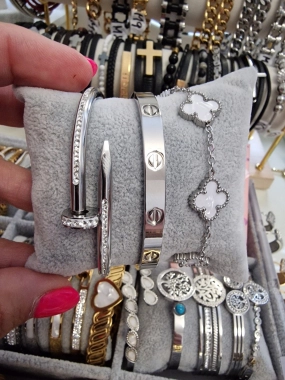 Souprava náramků z chirurgické oceli stříbrná perleťová