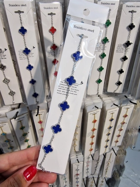 Náramek na ruku z chirurgické oceli číslo 9. tmavě modrý