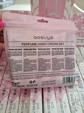 Yara Bosuya Perfume Hand Cream krém na ruce Set 5x30 g